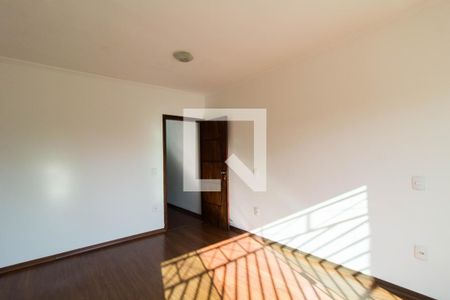 Casa para alugar com 300m², 3 quartos e 4 vagas Casa para alugar com 300m², 3 quartos e 4 vagasSuíte 1