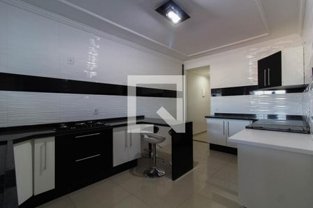 Casa para alugar com 300m², 3 quartos e 4 vagas Casa para alugar com 300m², 3 quartos e 4 vagasCozinha