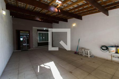 Garagem de casa para alugar com 3 quartos, 300m² em Vila Haro, Sorocaba