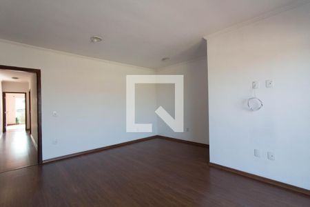 Casa para alugar com 300m², 3 quartos e 4 vagas Casa para alugar com 300m², 3 quartos e 4 vagasSuíte 2