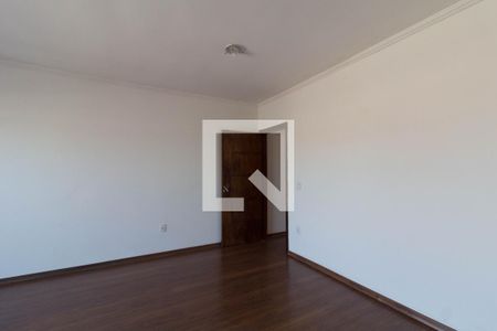 Casa para alugar com 300m², 3 quartos e 4 vagas Casa para alugar com 300m², 3 quartos e 4 vagasSuíte 2