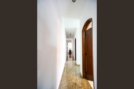 Casa à venda com 180m², 3 quartos e 1 vagaCorredor dos quartos