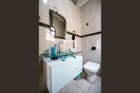 Casa à venda com 180m², 3 quartos e 1 vagaBanheiro da suíte