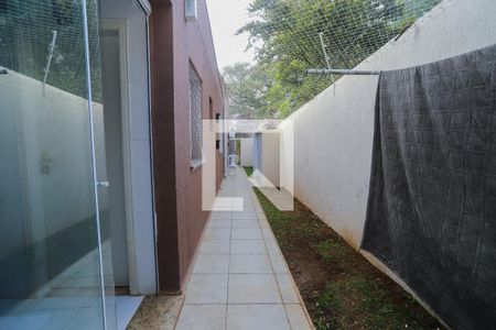 Casa à venda com 220m², 3 quartos e 6 vagasQuintal