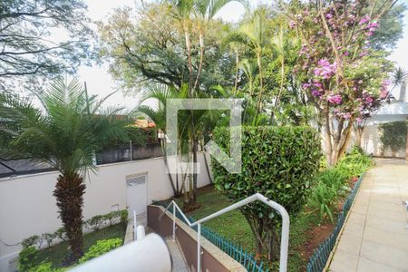 Casa à venda com 220m², 3 quartos e 6 vagasQuintal