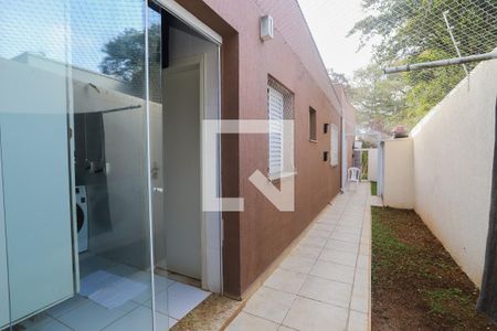 Casa à venda com 220m², 3 quartos e 6 vagasQuintal