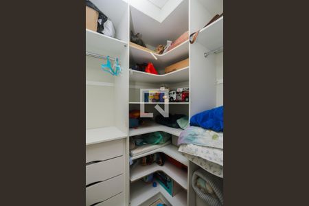 Casa à venda com 220m², 3 quartos e 6 vagasQuarto 3 -Suite