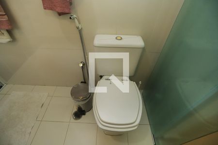 Casa à venda com 220m², 3 quartos e 6 vagasBanheiro do Quarto 2