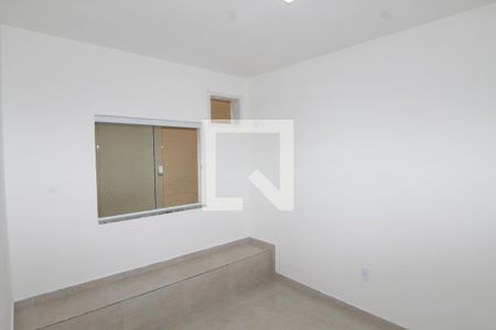 Quarto 1 de apartamento para alugar com 2 quartos, 55m² em Ramos, Rio de Janeiro