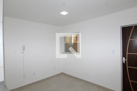 Sala de apartamento para alugar com 2 quartos, 55m² em Ramos, Rio de Janeiro