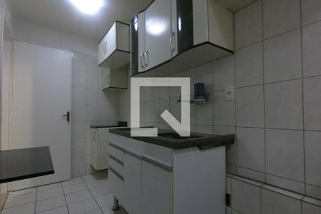 Cozinha de apartamento para alugar com 2 quartos, 50m² em Jardim Vazani, São Paulo