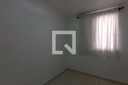 Quarto 2 de apartamento para alugar com 2 quartos, 50m² em Jardim Vazani, São Paulo