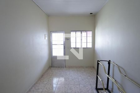 Sala de casa para alugar com 1 quarto, 80m² em Jardim São José (artur Alvim), São Paulo