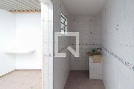 Casa à venda com 50m², 2 quartos e sem vagaQuintal e área de serviço