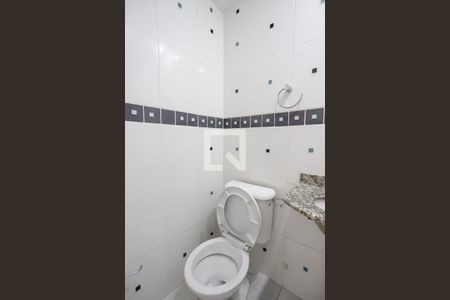 Apartamento para alugar com 66m², 2 quartos e 2 vagas Apartamento para alugar com 66m², 2 quartos e 2 vagasBanheiro