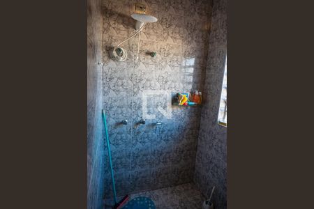 Casa à venda com 242m², 3 quartos e 3 vagasBanheiro