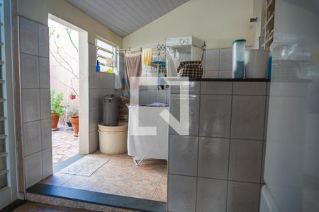 Casa à venda com 242m², 3 quartos e 3 vagasÁrea de Serviço