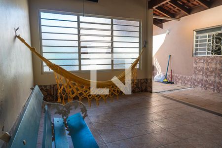 Casa à venda com 242m², 3 quartos e 3 vagasQuintal