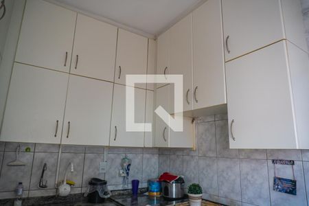 Casa à venda com 242m², 3 quartos e 3 vagasCozinha - Armários