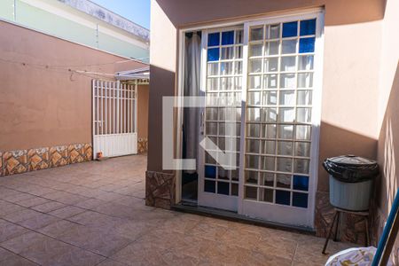 Casa à venda com 242m², 3 quartos e 3 vagasQuintal