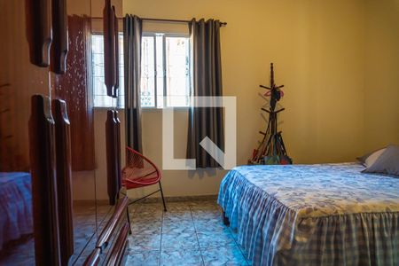 Casa à venda com 242m², 3 quartos e 3 vagasQuarto 2