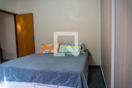 Casa à venda com 242m², 3 quartos e 3 vagasQuarto 2