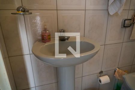 Casa à venda com 242m², 3 quartos e 3 vagasBanheiro de Serviço