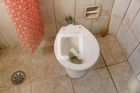 Banheiro de kitnet/studio para alugar com 1 quarto, 28m² em Oswaldo Cruz, São Caetano do Sul