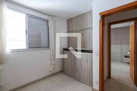 Quarto 1 de apartamento à venda com 3 quartos, 77m² em Jardim América, Belo Horizonte