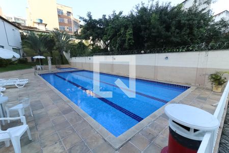 Apartamento à venda com 55m², 2 quartos e 1 vaga Apartamento à venda com 55m², 2 quartos e 1 vagaÁrea comum - Piscina