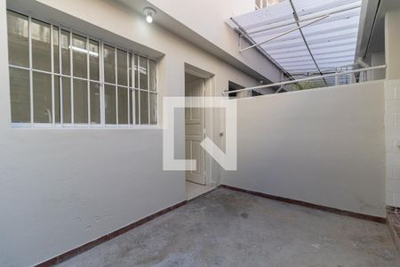 Casa para alugar com 105m², 3 quartos e 1 vaga Casa para alugar com 105m², 3 quartos e 1 vagaQuintal