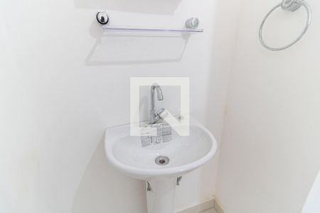 Casa para alugar com 105m², 3 quartos e 1 vaga Casa para alugar com 105m², 3 quartos e 1 vagaBanheiro