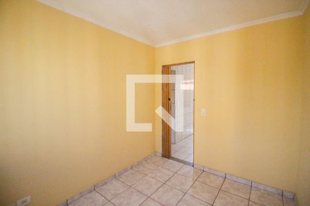 Quarto 1 de apartamento para alugar com 2 quartos, 51m² em Conjunto Residencial José Bonifácio, São Paulo