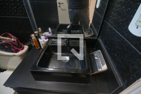 Apartamento à venda com 55m², 2 quartos e 1 vaga Apartamento à venda com 55m², 2 quartos e 1 vagaBanheiro - Torneira