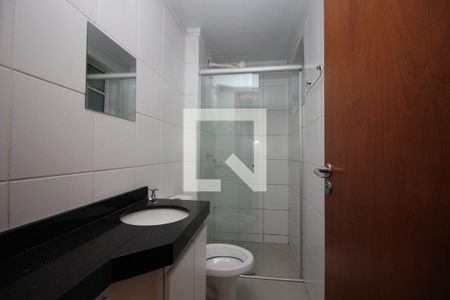 Banheiro da Suíte de apartamento para alugar com 2 quartos, 60m² em Ceilândia Norte (ceilândia), Brasília