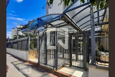 Apartamento à venda com 60m², 2 quartos e 1 vaga Apartamento à venda com 60m², 2 quartos e 1 vagaFachada