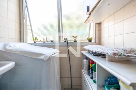 Apartamento à venda com 60m², 2 quartos e 1 vaga Apartamento à venda com 60m², 2 quartos e 1 vagaÁrea de Serviço