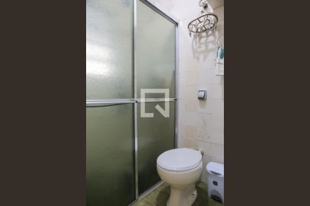 Banheiro de kitnet/studio para alugar com 1 quarto, 30m² em José Menino, Santos