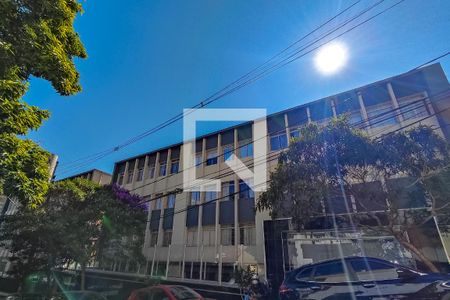 Apartamento para alugar com 75m², 2 quartos e 1 vagaFachada