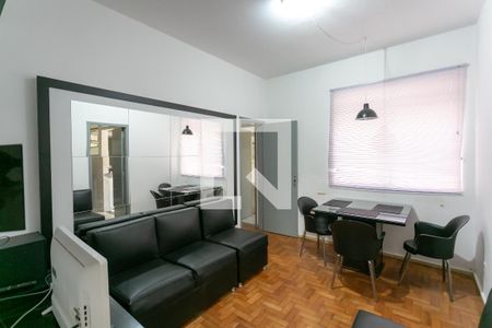 Sala de apartamento para alugar com 2 quartos, 75m² em Carmo, Belo Horizonte