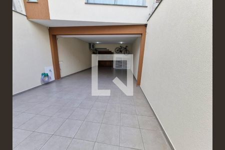 Casa à venda com 266m², 3 quartos e 4 vagas Casa à venda com 266m², 3 quartos e 4 vagasGaragem