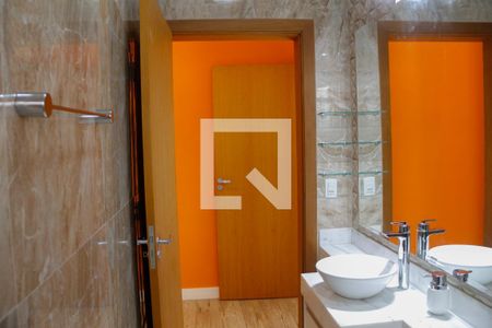 Casa à venda com 266m², 3 quartos e 4 vagas Casa à venda com 266m², 3 quartos e 4 vagasBanheiro da Suíte 2