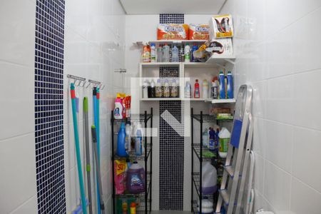 Casa à venda com 266m², 3 quartos e 4 vagas Casa à venda com 266m², 3 quartos e 4 vagasBanheiro de Serviço