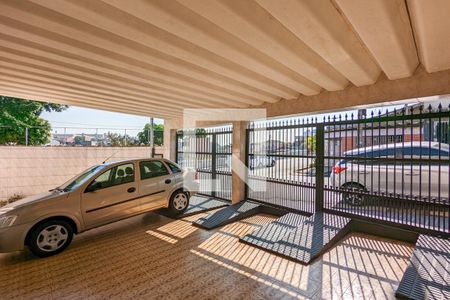 Casa à venda com 193m², 3 quartos e 4 vagas Casa à venda com 193m², 3 quartos e 4 vagasGaragem