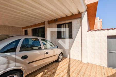 Casa à venda com 193m², 3 quartos e 4 vagas Casa à venda com 193m², 3 quartos e 4 vagasGaragem