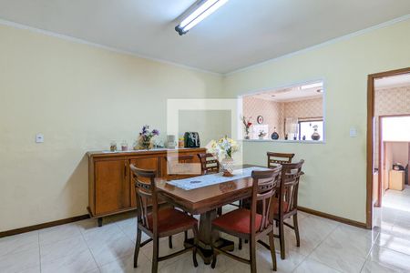 Casa à venda com 193m², 3 quartos e 4 vagas Casa à venda com 193m², 3 quartos e 4 vagasCozinha