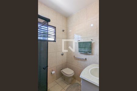 Casa à venda com 193m², 3 quartos e 4 vagas Casa à venda com 193m², 3 quartos e 4 vagasBanheiro