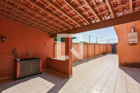 Casa à venda com 193m², 3 quartos e 4 vagas Casa à venda com 193m², 3 quartos e 4 vagasChurrasqueira