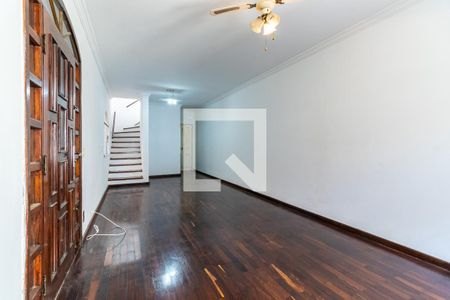 Sala de casa para alugar com 3 quartos, 260m² em Jardim Consórcio, São Paulo