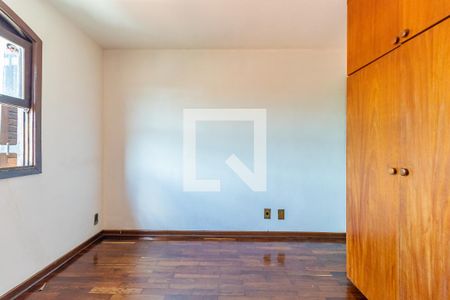 Quarto 1 de casa para alugar com 3 quartos, 260m² em Jardim Consórcio, São Paulo